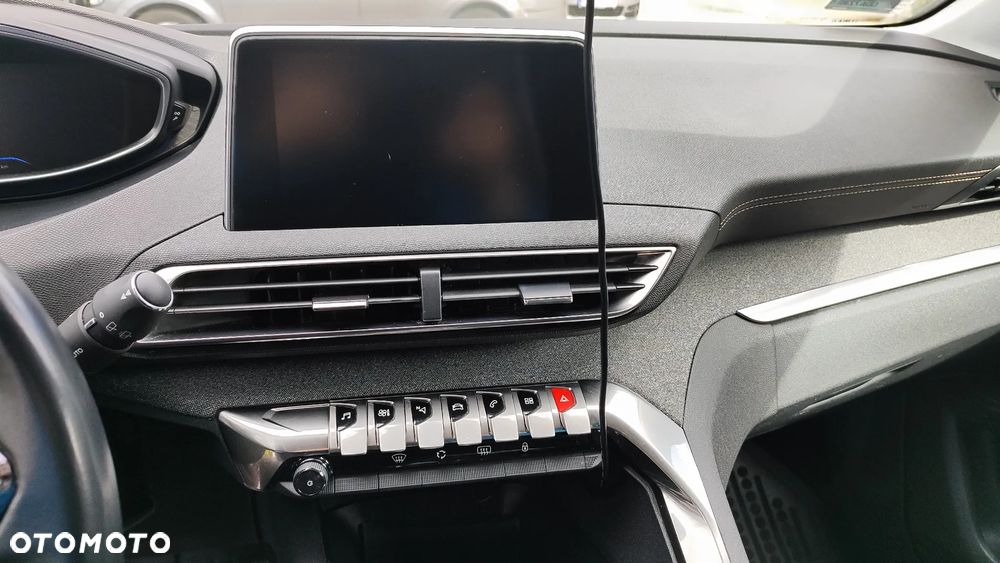 Peugeot 3008 1.5 BlueHDi Allure S&S EAT8 - 25