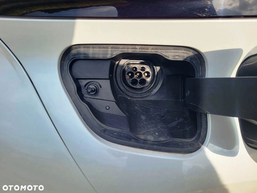 Toyota C-HR 2.0 PHEV Dynamic Force Executive Premiere Edition - 13