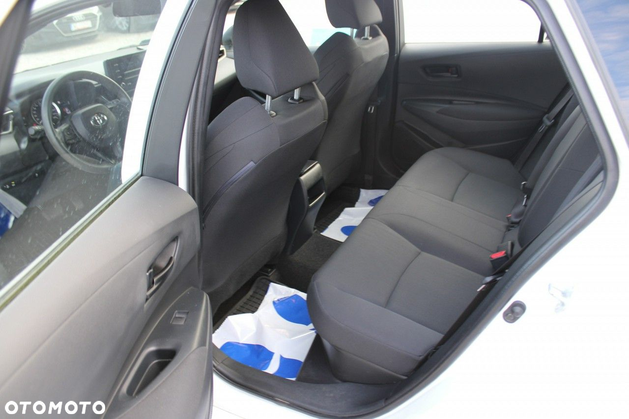 Toyota Corolla - 26