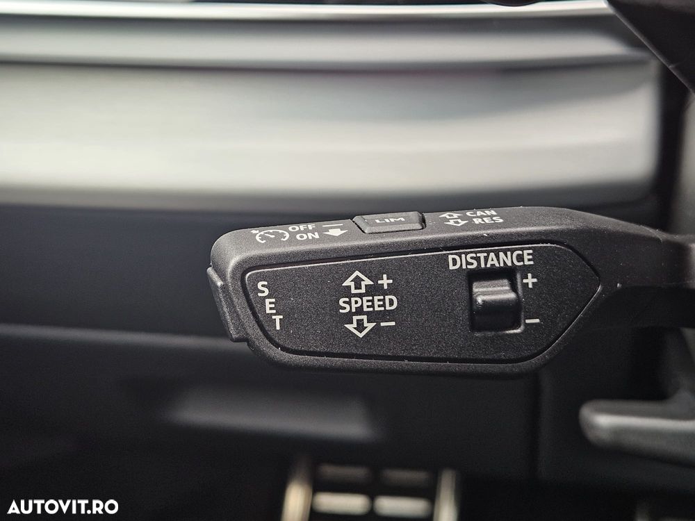 Audi Q8 55 TFSI quattro Tiptronic MHEV - 12