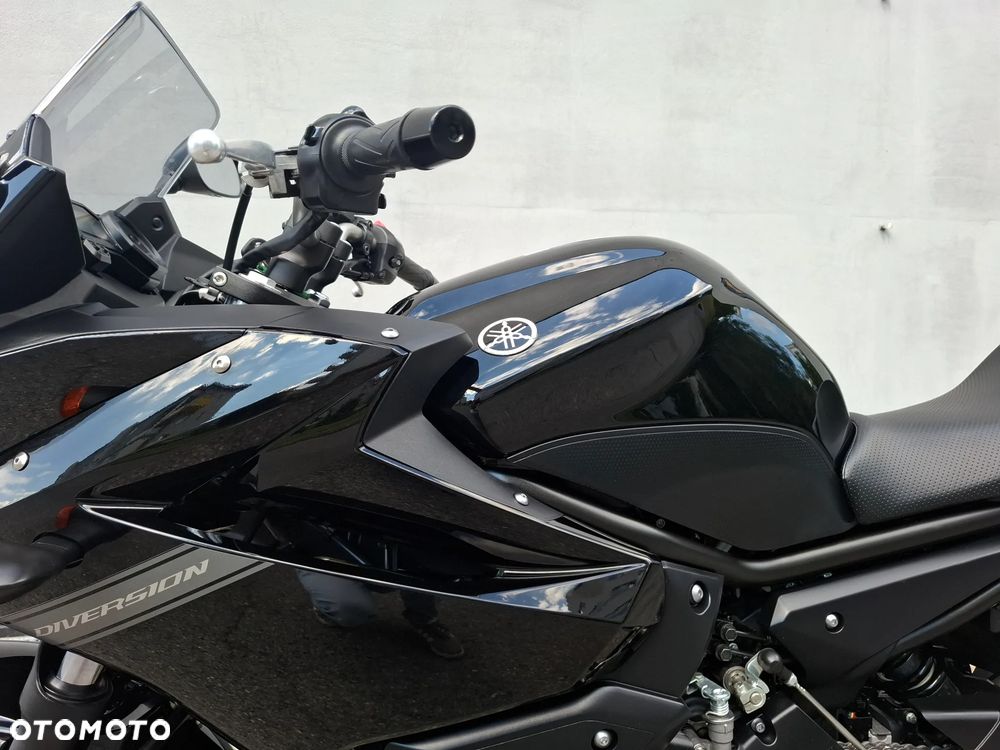 Yamaha XJ - 28
