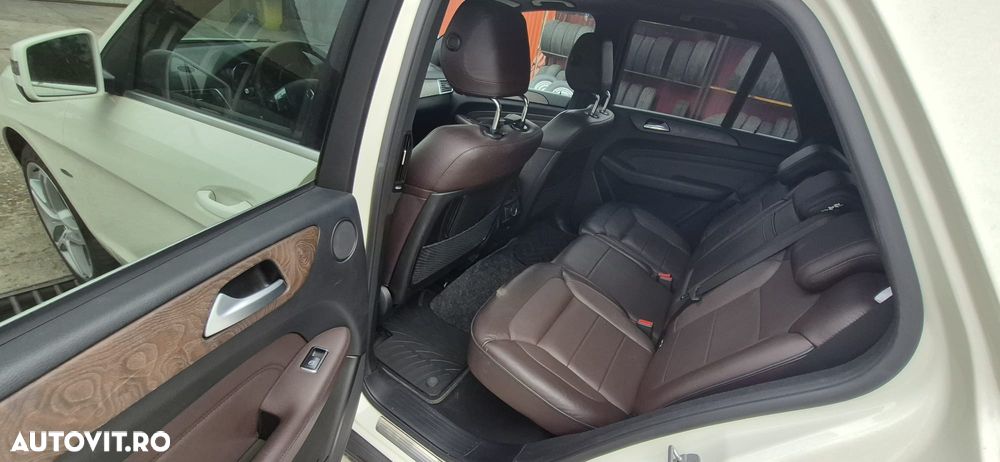 Mercedes-Benz ML - 8