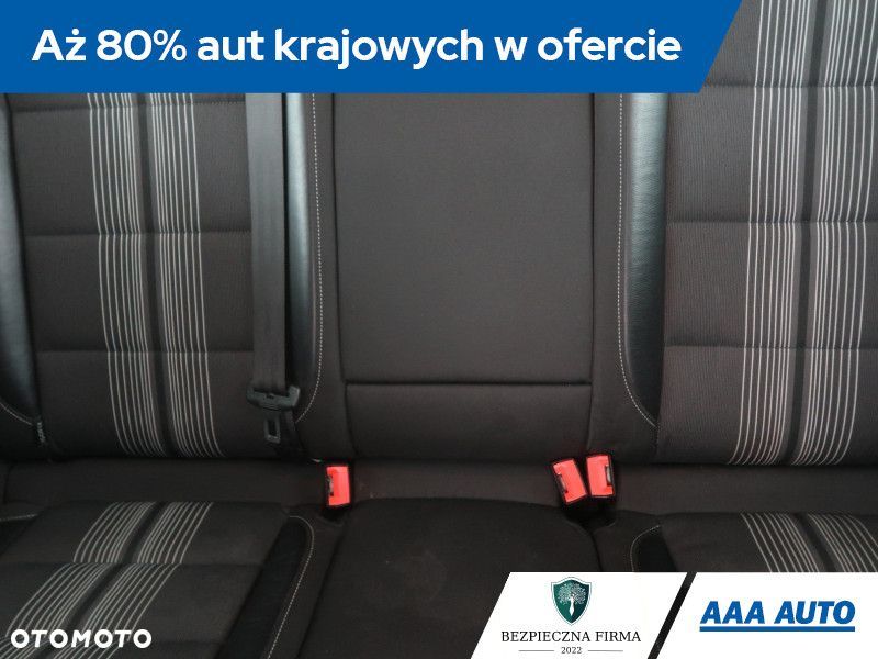 Volkswagen Golf Variant - 11