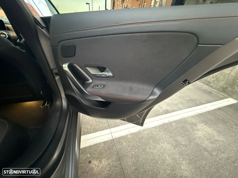 Mercedes-Benz CLA 200 d Shooting Brake AMG Line Aut. - 14