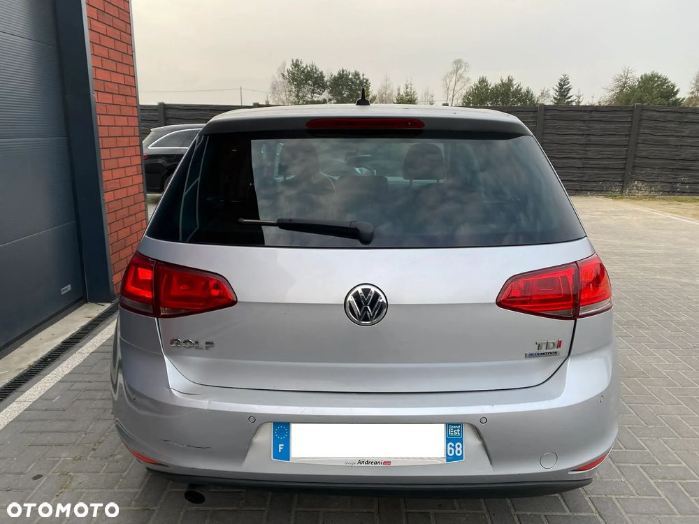 Volkswagen Golf 1.6 TDI BlueMotion Technology DSG Comfortline - 23