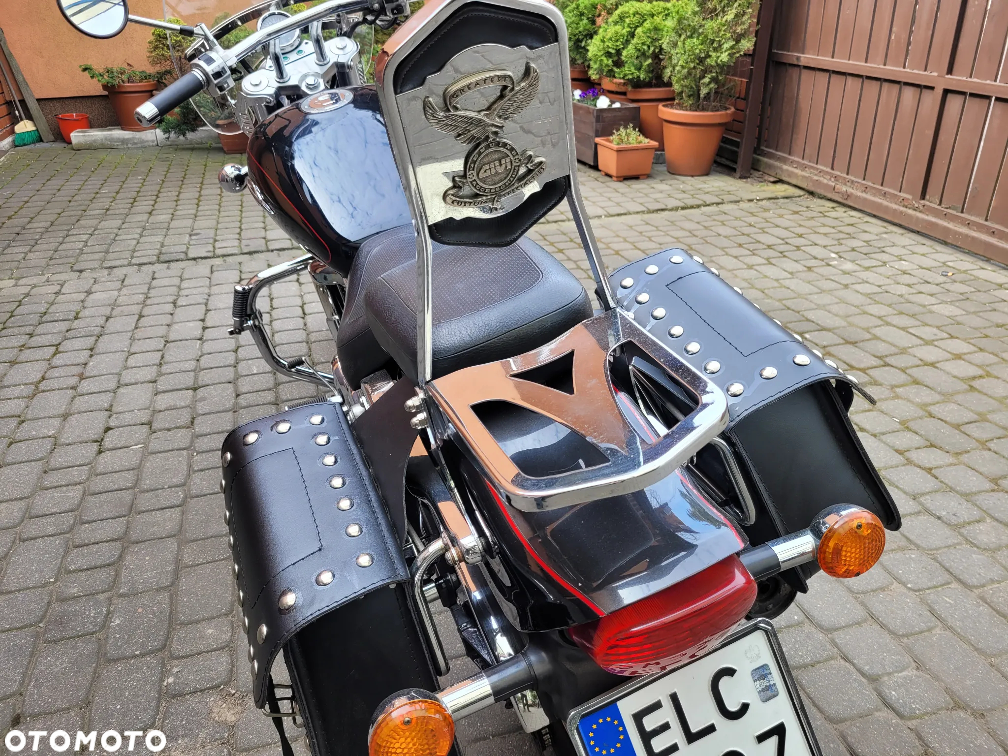 Suzuki Marauder - 14