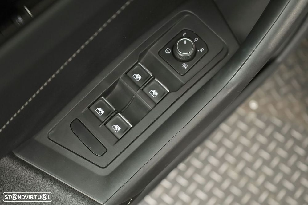 VW T-Roc Cabrio 1.5 TSI R-Line DSG - 21