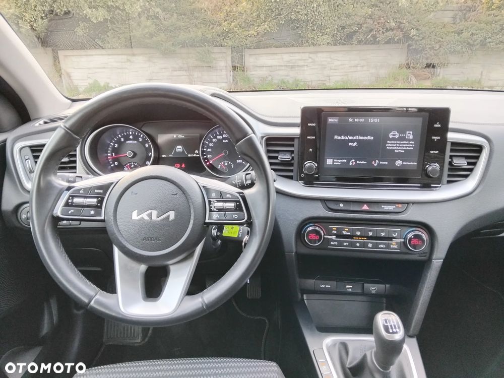 Kia Ceed 1.5 T-GDI M - 6