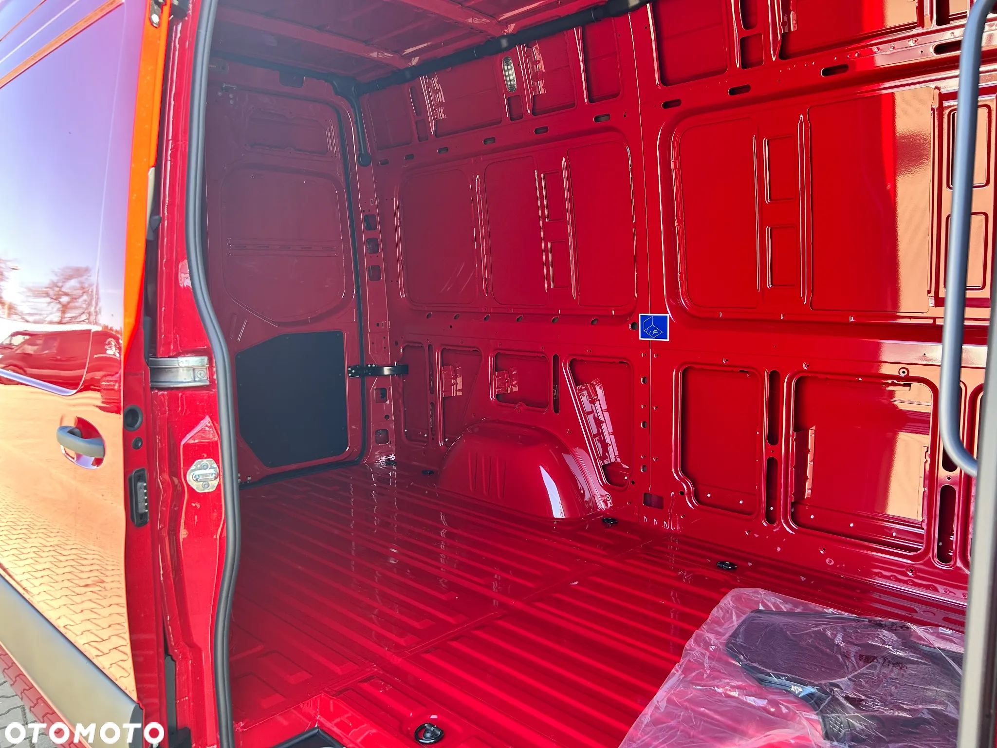 Mercedes-Benz SPRINTER 317 CDI FURGON STANDARD - 8