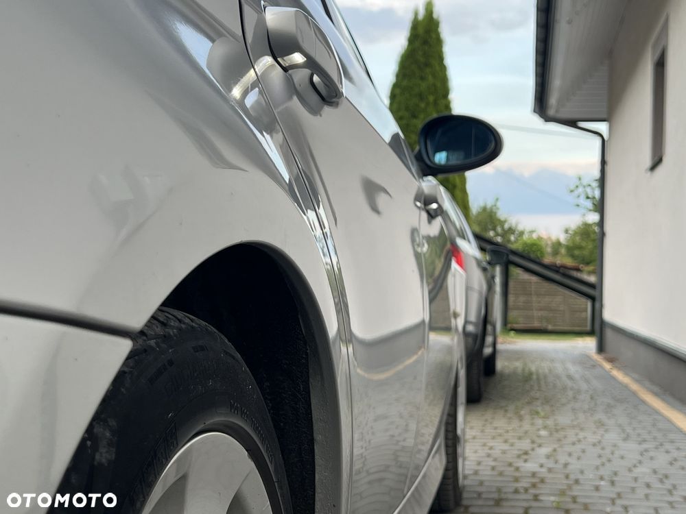 BMW Seria 3 318i - 14