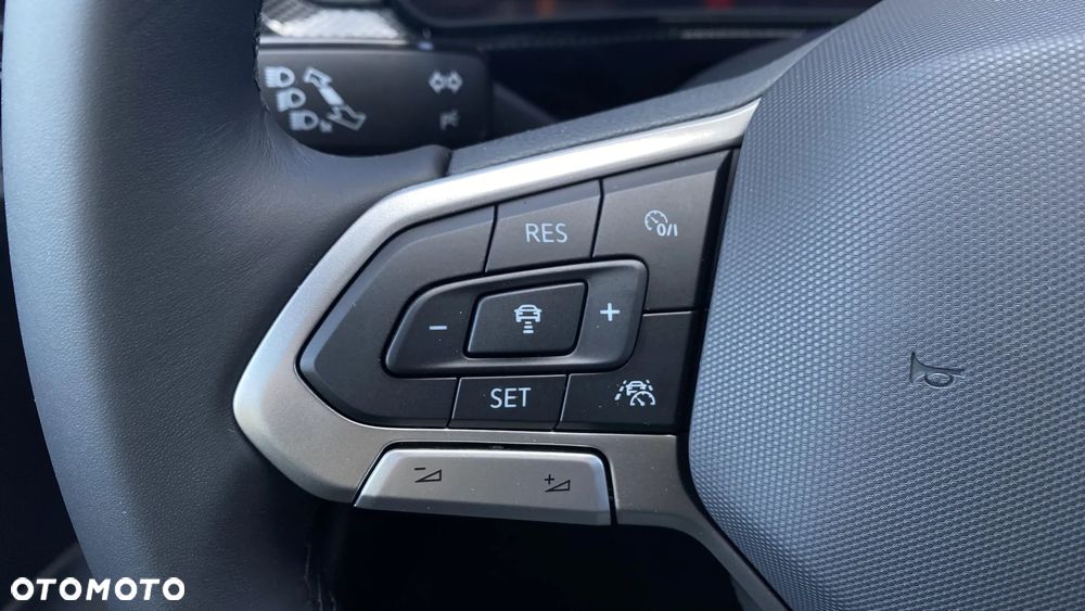 Volkswagen T-Cross 1.0 TSI Life Plus - 10