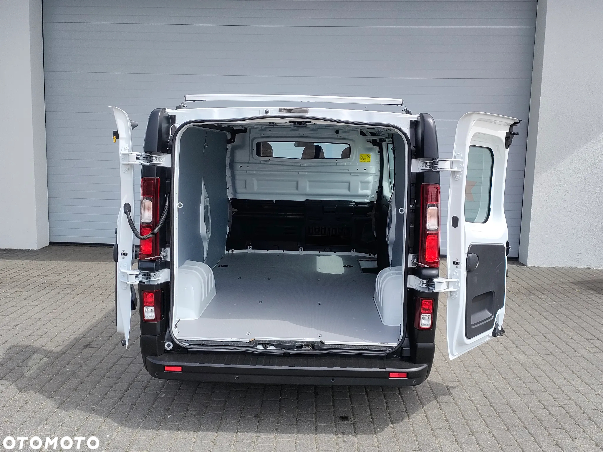 Opel Vivaro - 29
