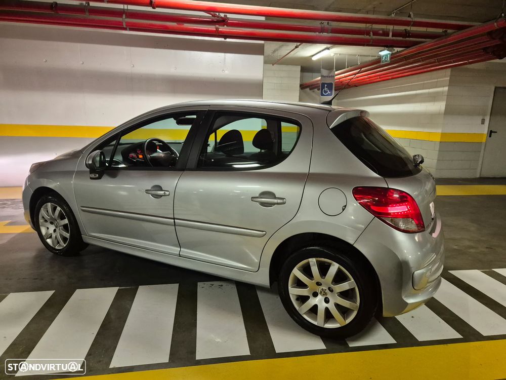 Peugeot 207 1.4 HDi Sport - 14
