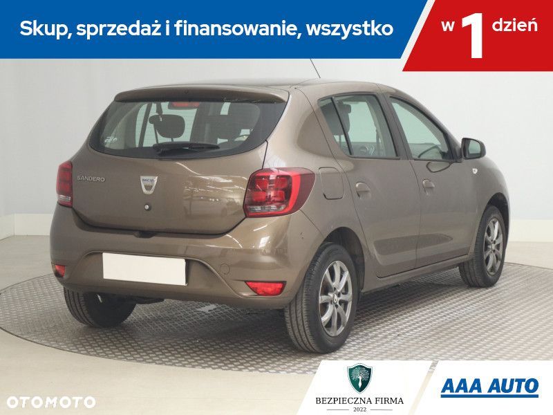Dacia Sandero - 7