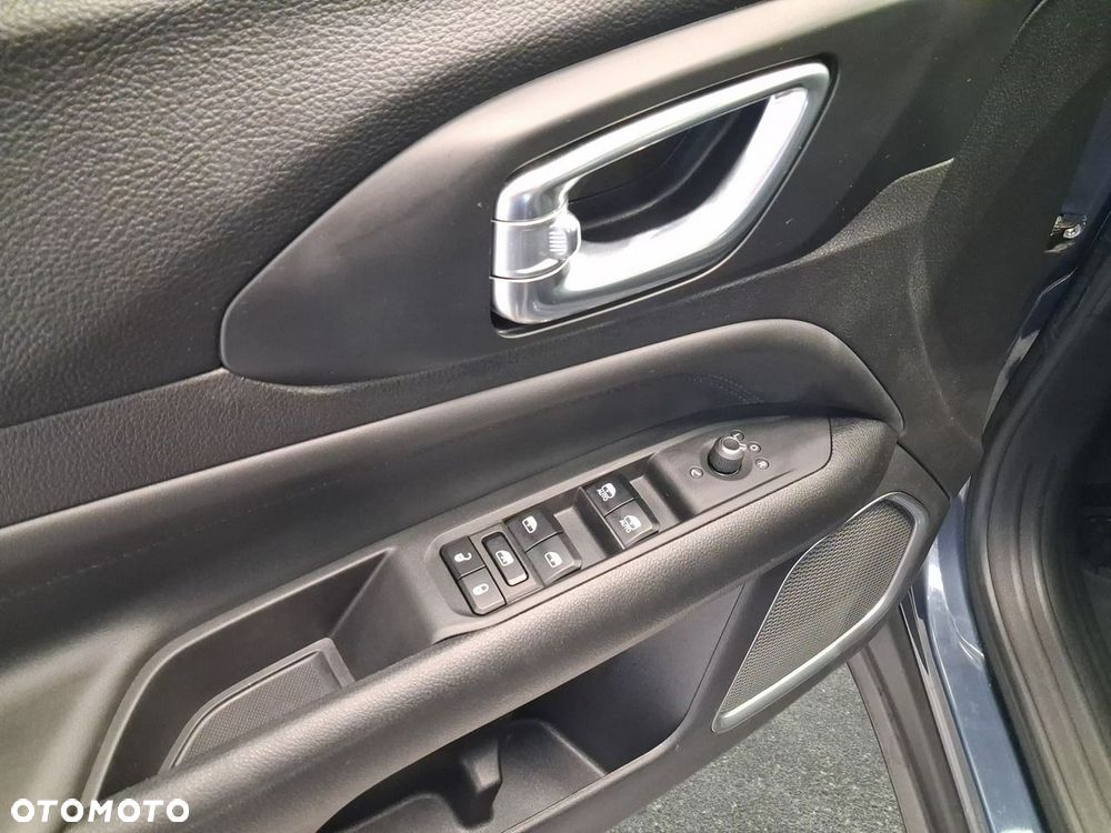 Jeep Compass - 22