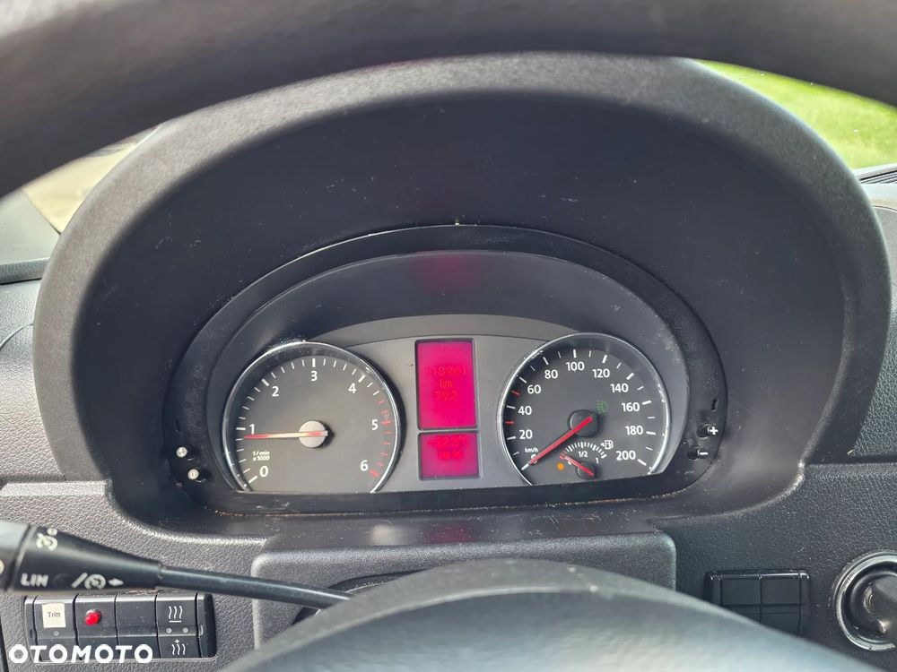 Volkswagen Crafter - 13