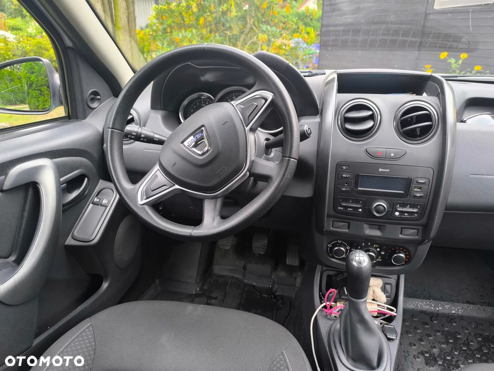 Dacia Duster 1.6 SCe Open S&S - 15