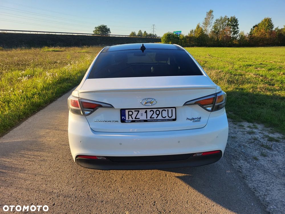 Hyundai Sonata - 6