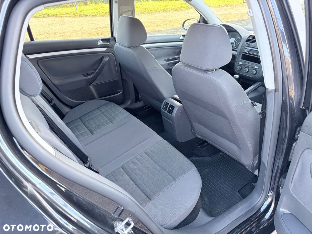 Volkswagen Golf 1.6 Trendline - 12