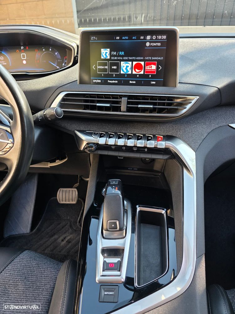 Peugeot 5008 BlueHDI 130 EAT8 Allure Pack - 31