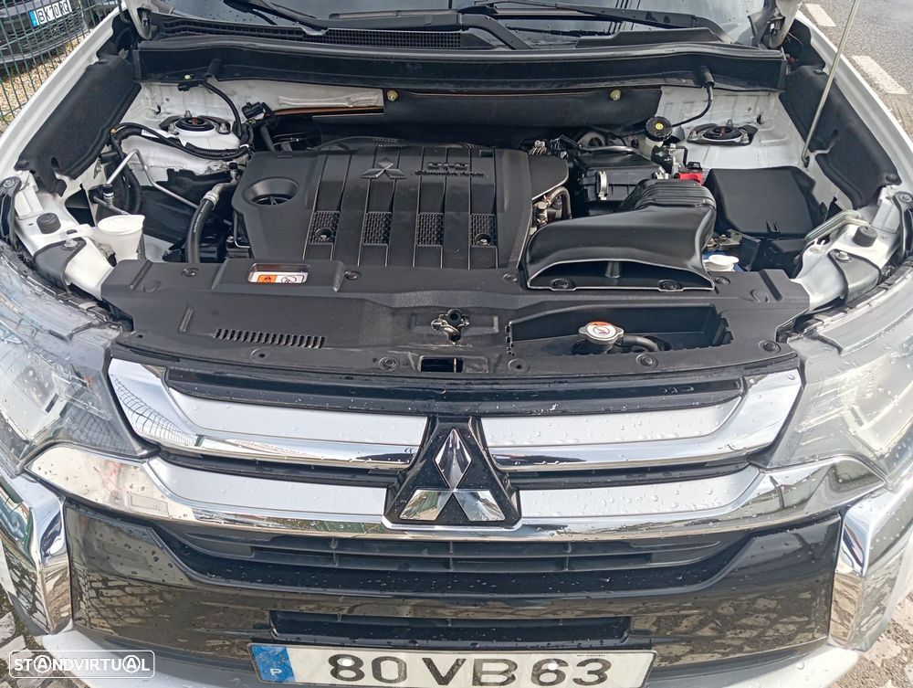 Mitsubishi Outlander 2.2 DI-D Intense - 22