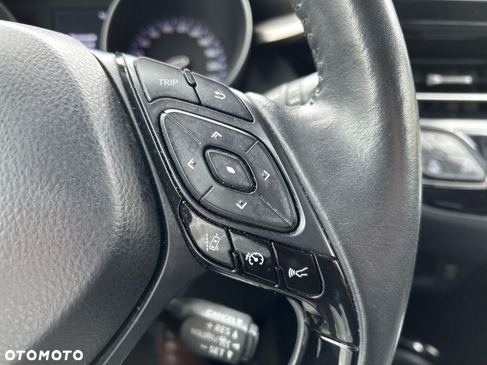 Toyota C-HR 2.0 Hybrid Executive - 19