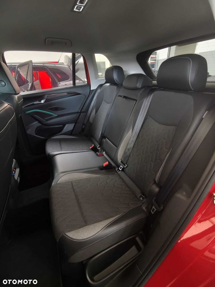 Volkswagen Tiguan - 33