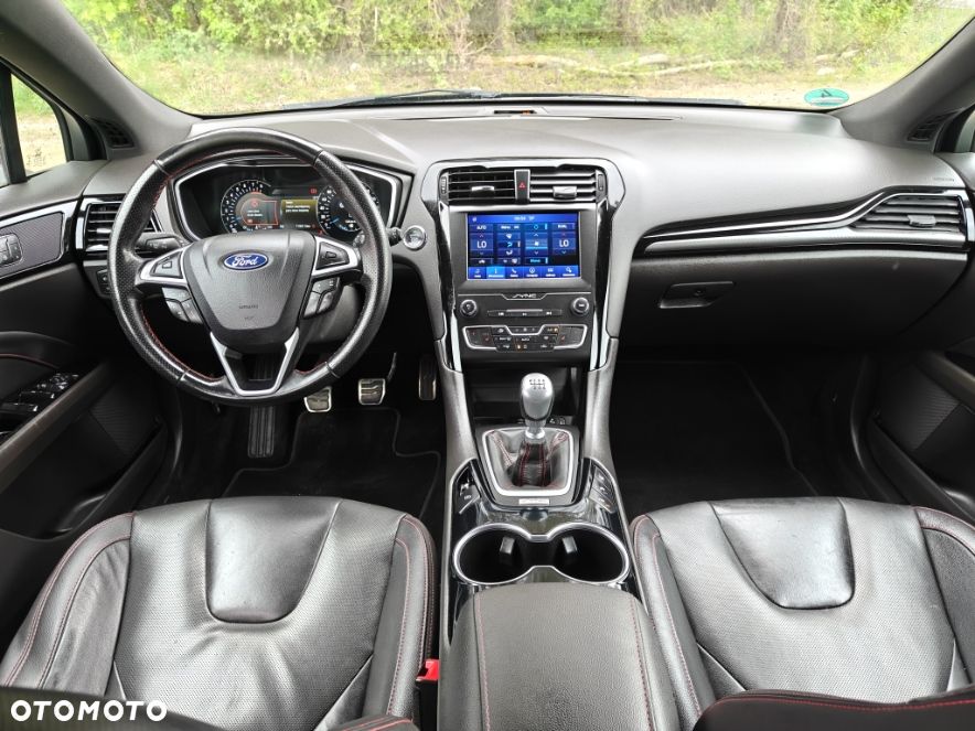 Ford Mondeo 1.5 EcoBoost ST-Line X - 13