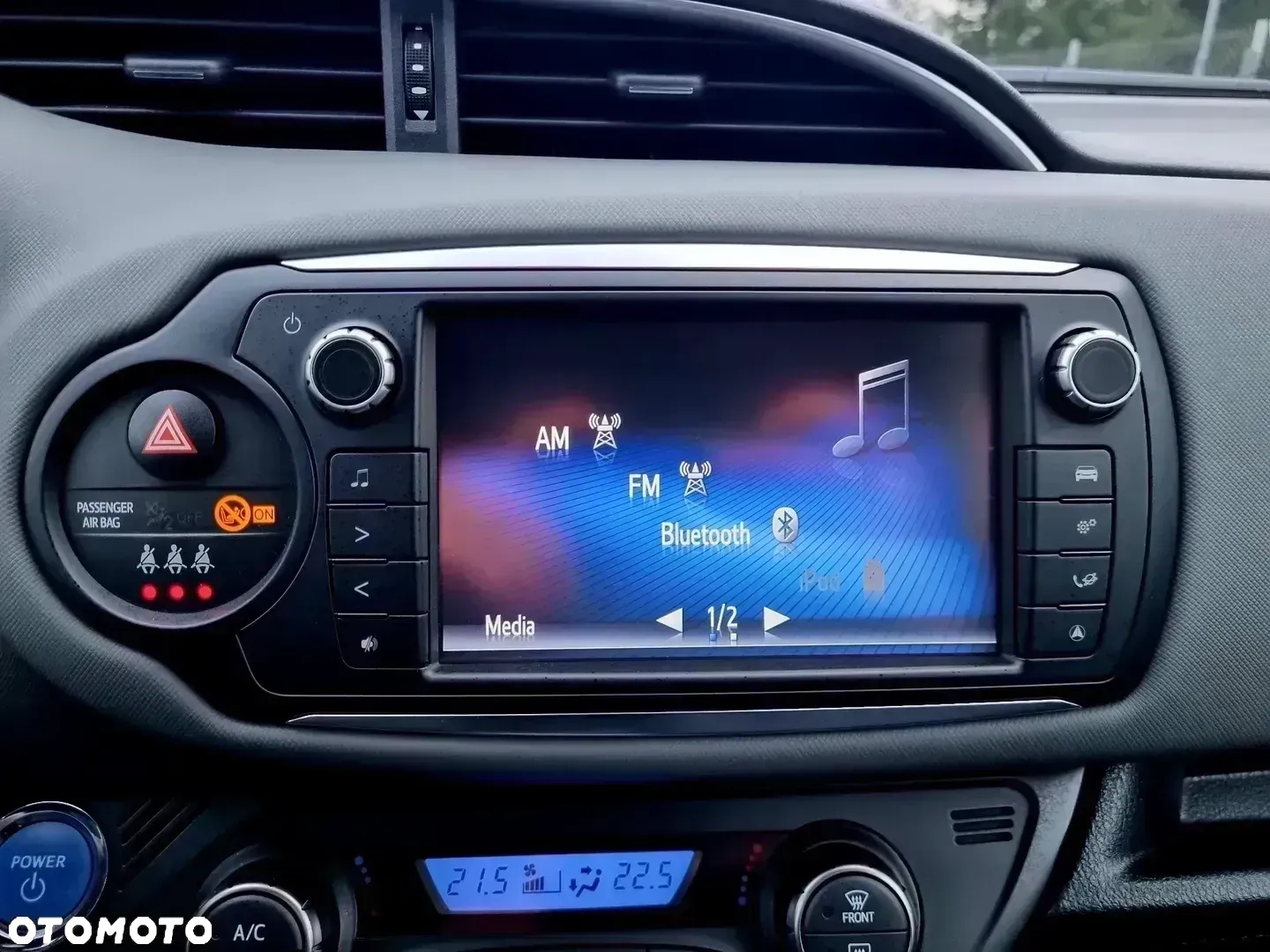 Toyota Yaris - 22