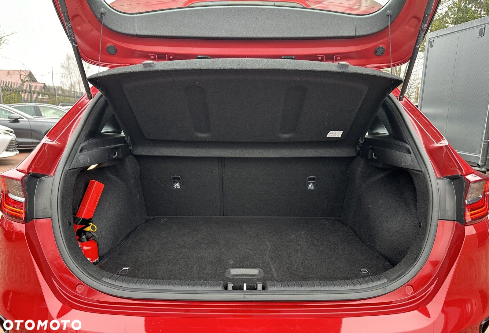 Kia Ceed - 16