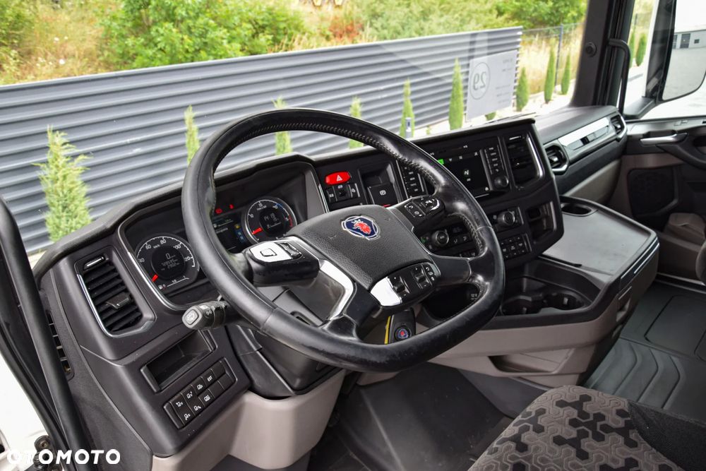 Scania 500S / FULL AIRMATIC / HYDRAULIKA / RETARDER / KLIMATYZACJA POSTOJOWA / ACC / KLIMA / 2 ZBIORNIKI PALIWA / FULL LEDY / FULL SPOILERY / SERWISOWANA / SPROWADZONA - 26
