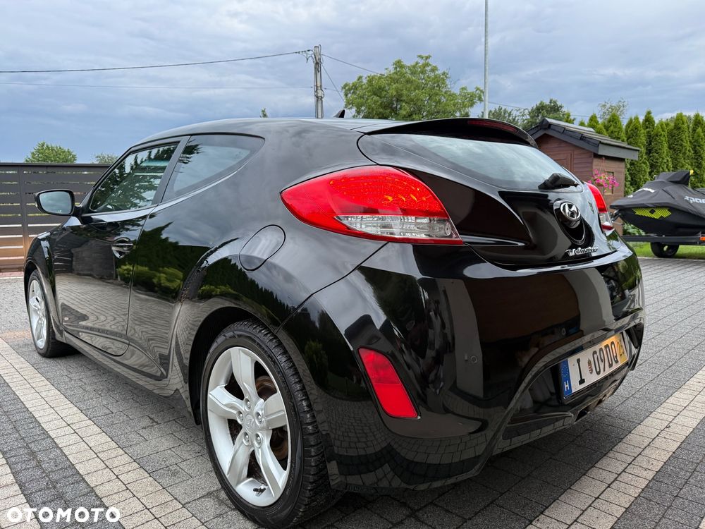 Hyundai Veloster 1.6 Premium - 16