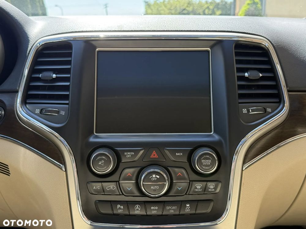 Jeep Grand Cherokee - 14