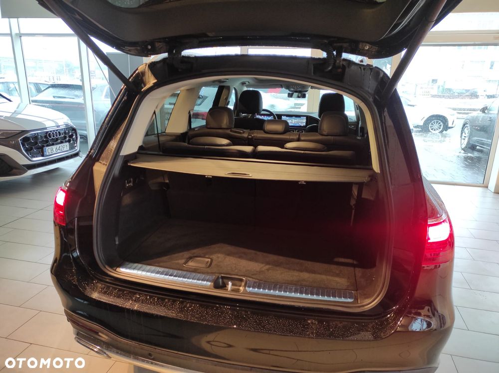 Mercedes-Benz GLS - 24