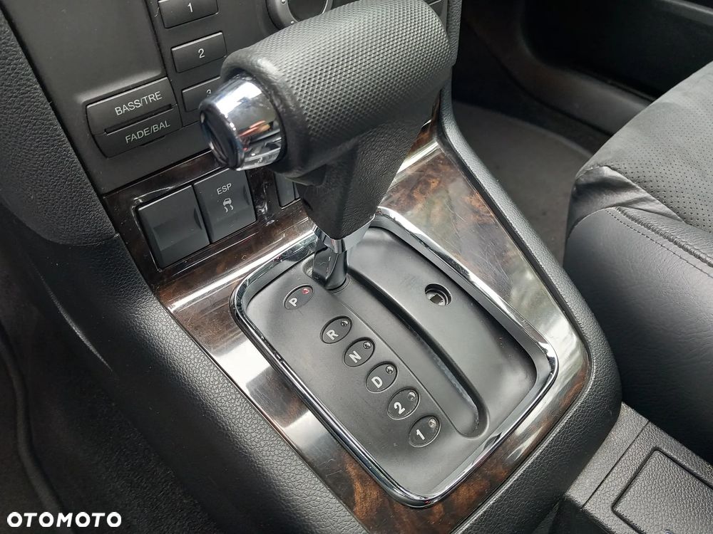 Ford Mondeo 2.0 Ghia Executive - 24