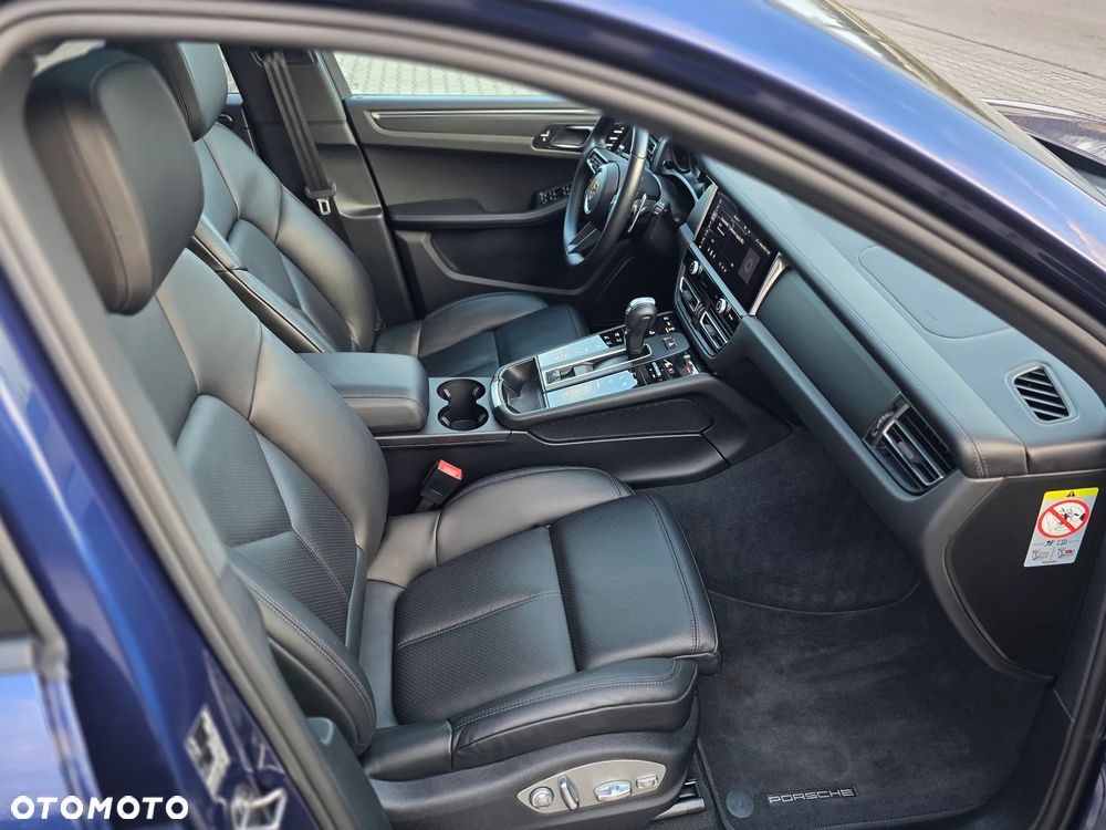 Porsche Macan Standard - 2