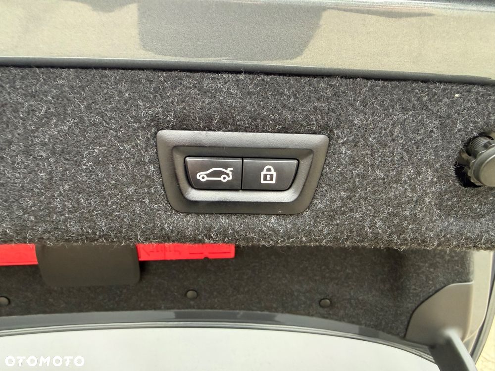 BMW Seria 5 520d xDrive M Sport sport - 25