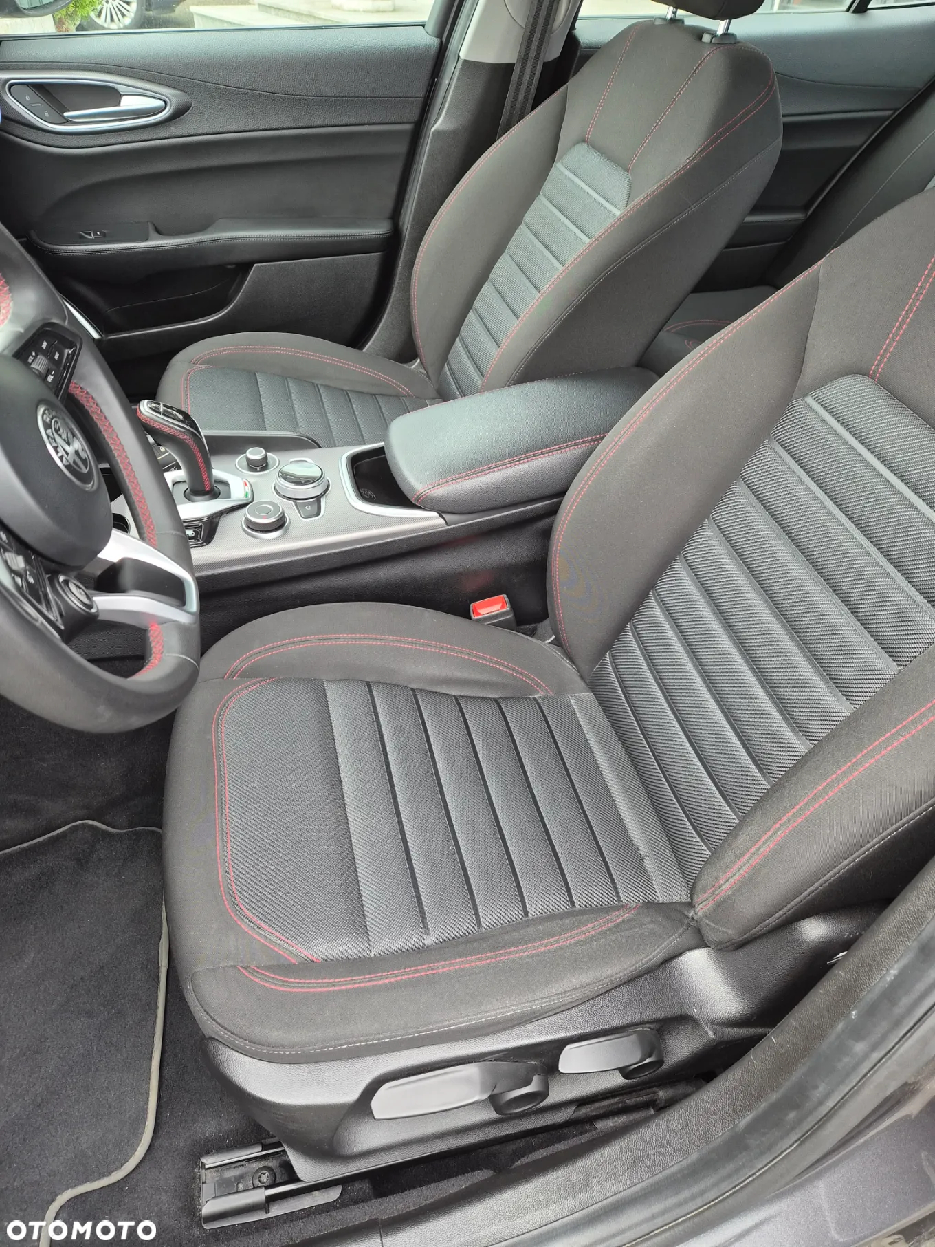 Alfa Romeo Giulia 2.0 Turbo Business - 19