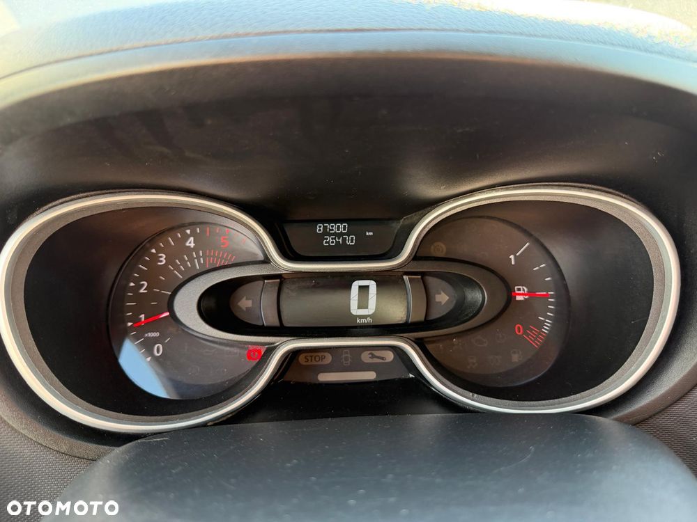 Renault Trafic - 16