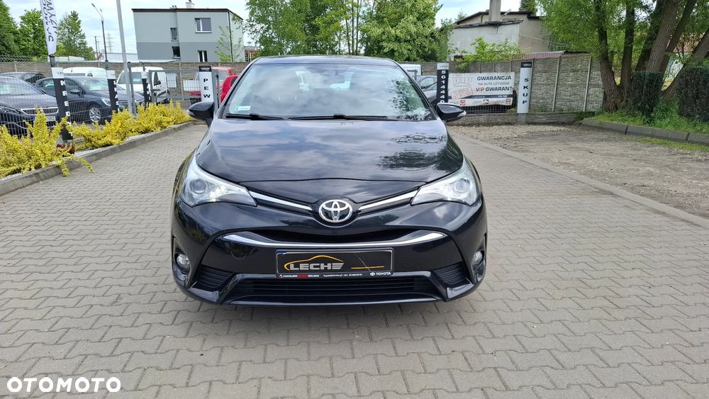 Toyota Avensis - 4