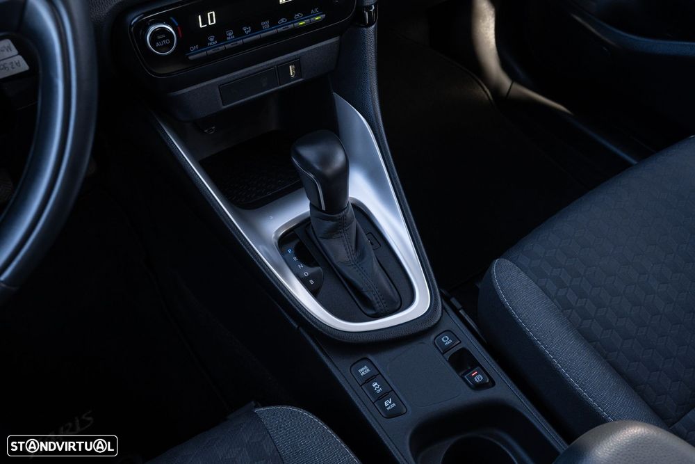 Toyota Yaris 1.5 HDF Comfort - 19