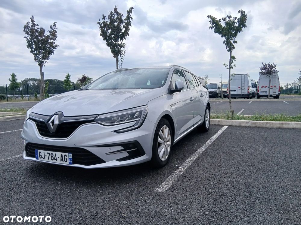 Renault Megane 1.5 Blue dCi Zen - 4