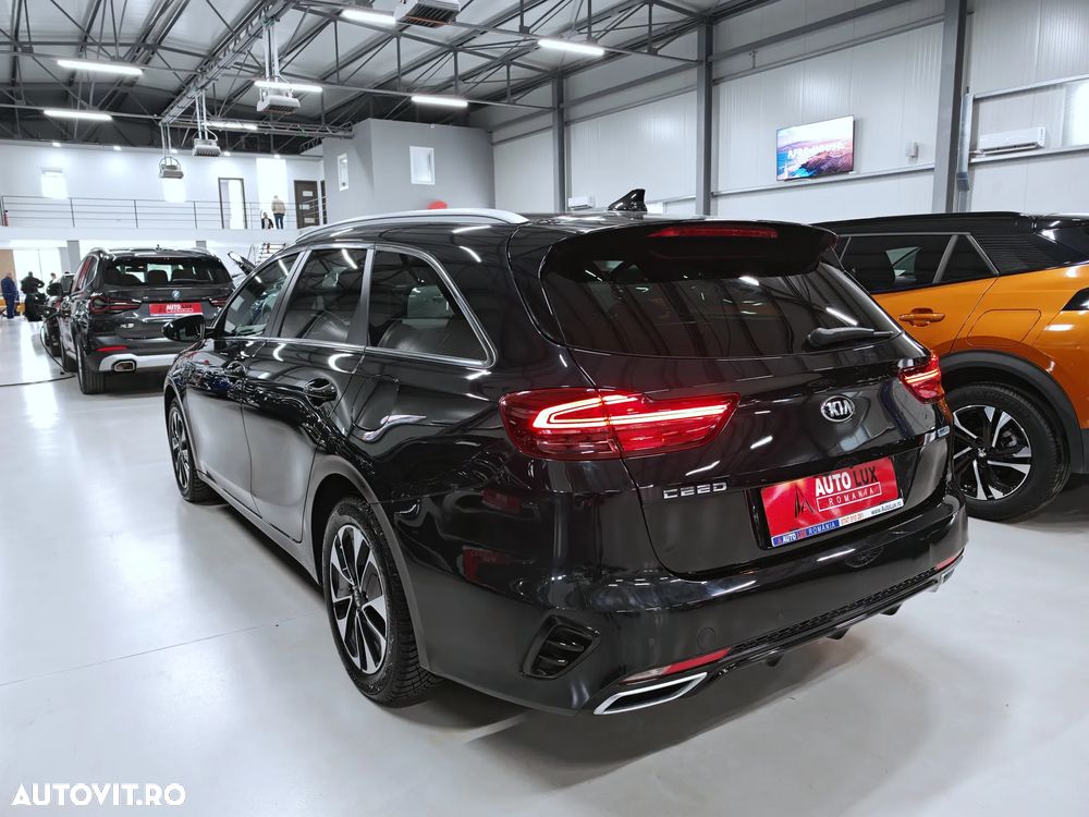 Kia Ceed 1.6 GDI 6DCT PHEV Vision - 6