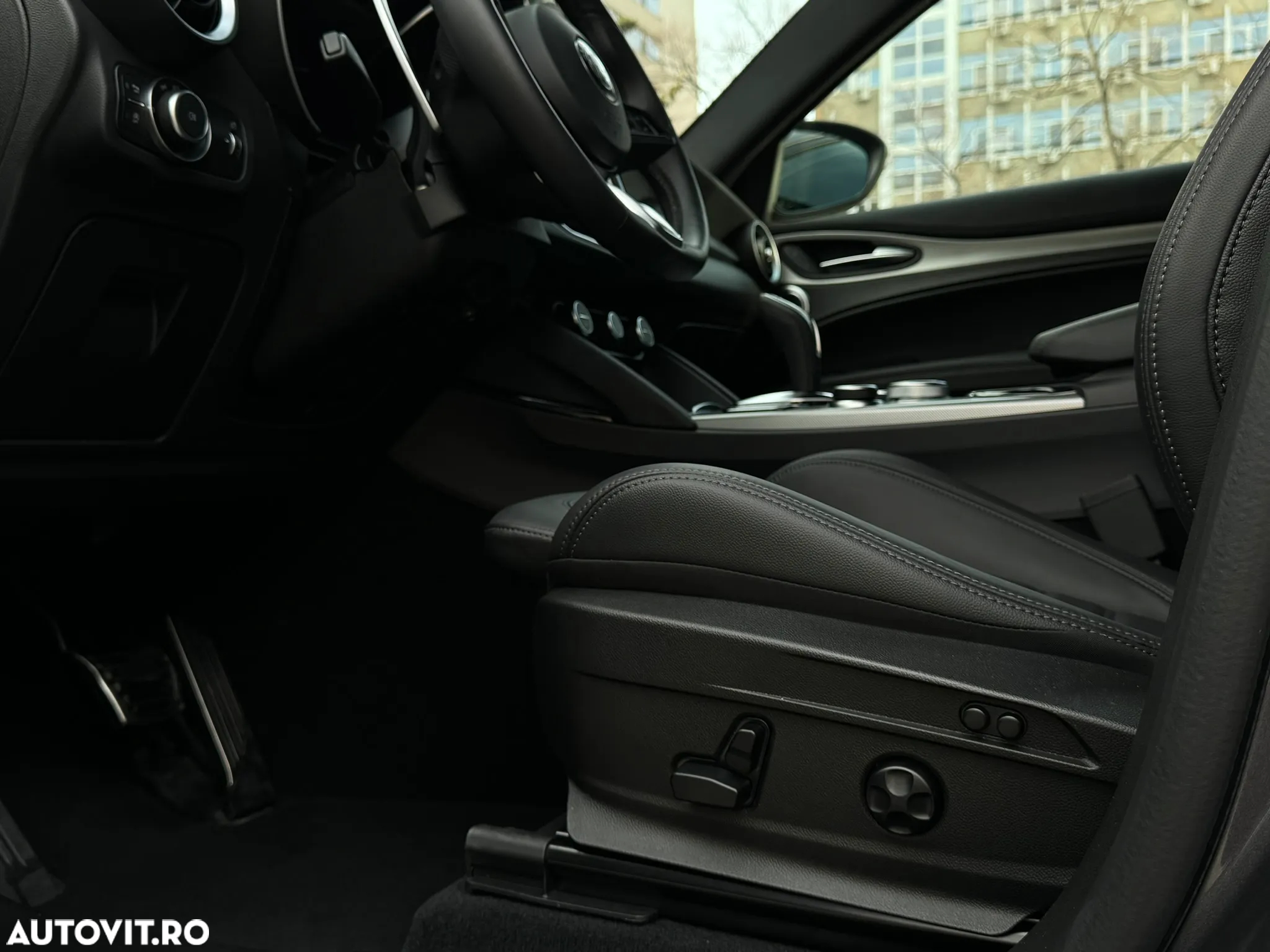 Alfa Romeo Stelvio 2.0 Turbo AWD AT8 Veloce - 18
