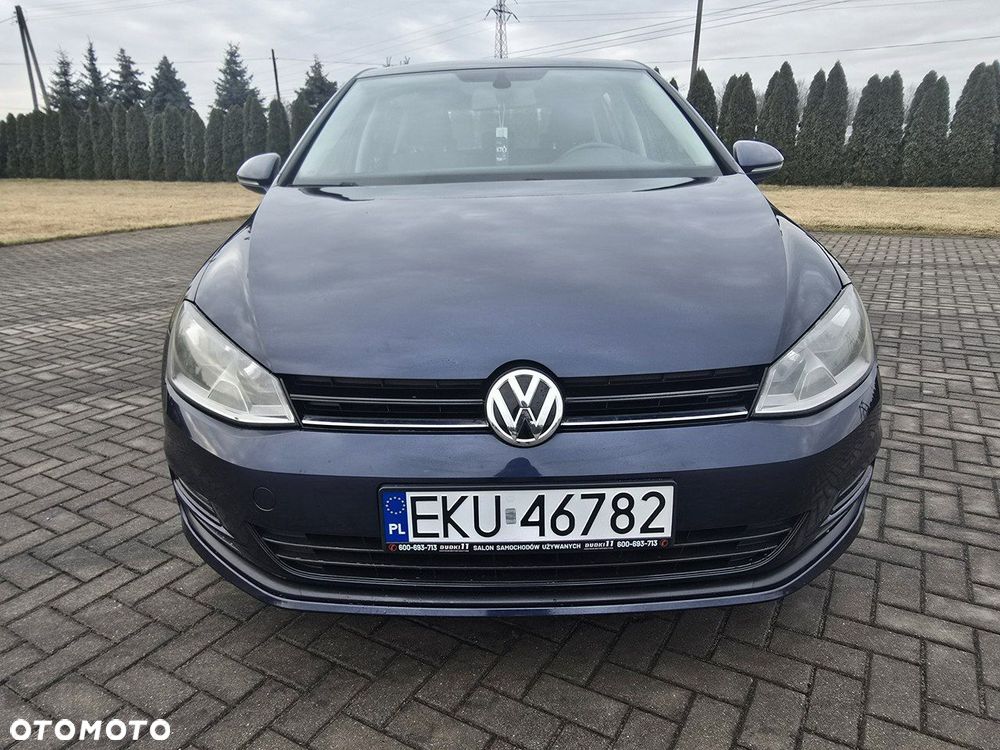 Volkswagen Golf - 6
