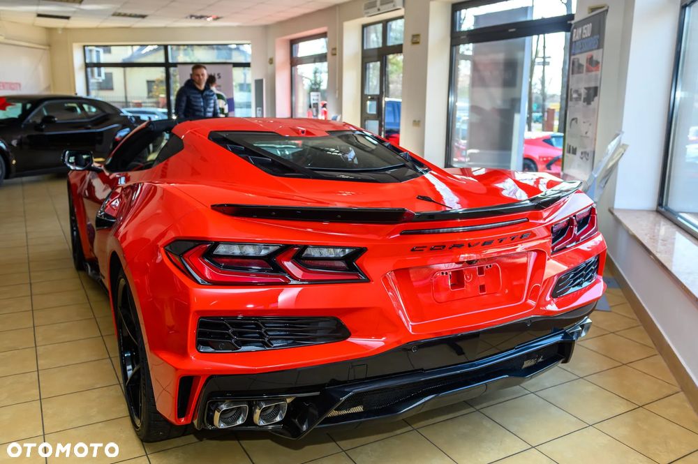Chevrolet Corvette - 3