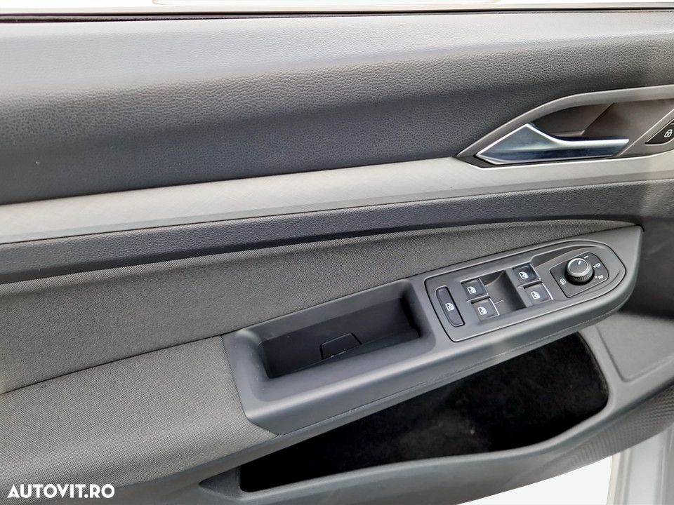 Volkswagen Golf 2.0 TDI DSG Life - 15