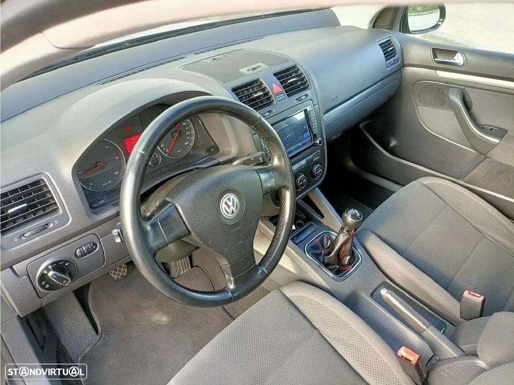 VW Golf - 4