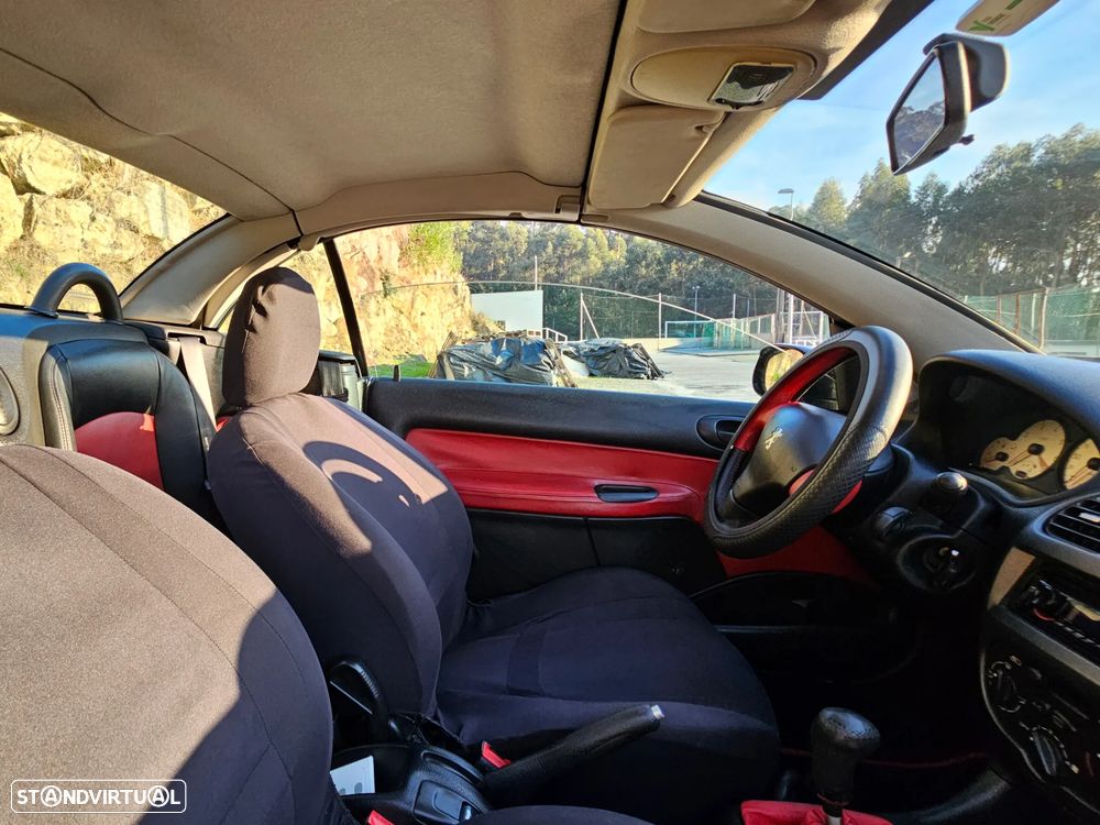 Peugeot 206 CC 1.6 - 10