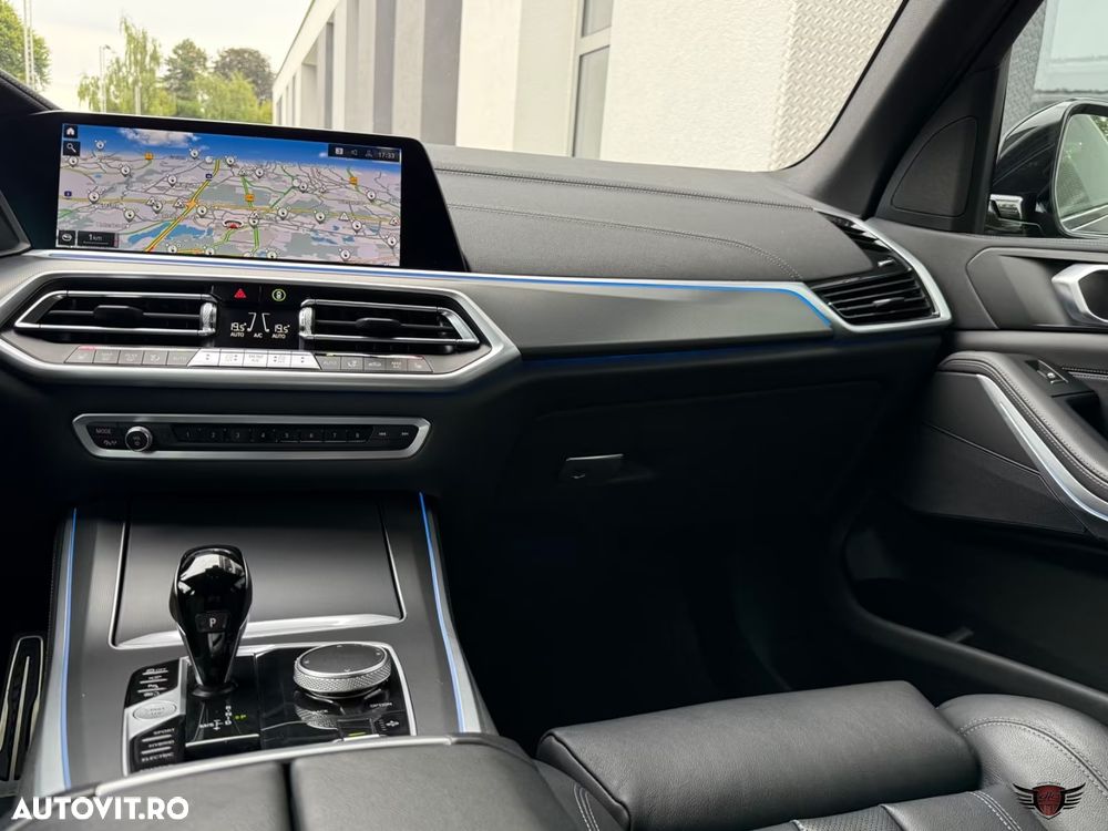 BMW X5 xDrive45e - 12